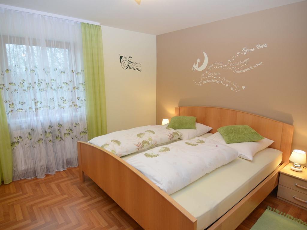 Holiday Flat With Swimming Pool In Prackenbach Viechtach Esterno foto
